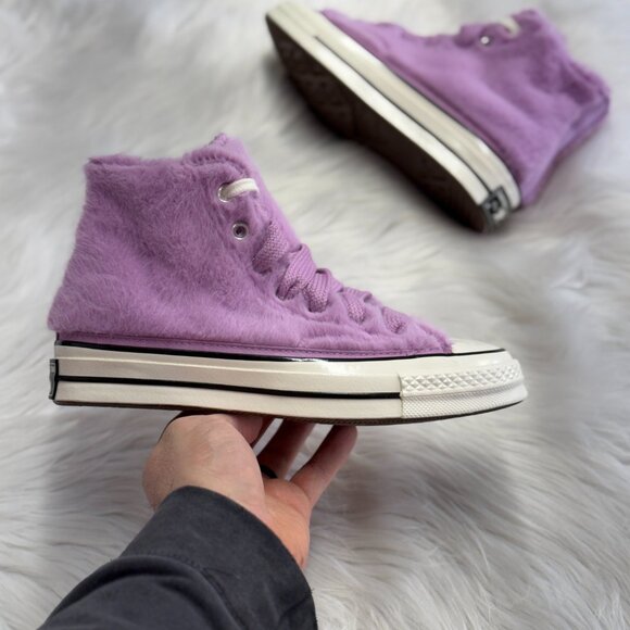 Converse Chuck 70 High Faux Fur Classic Amethyst Womens A13382C NEW Sz 6.5 - Picture 1 of 6